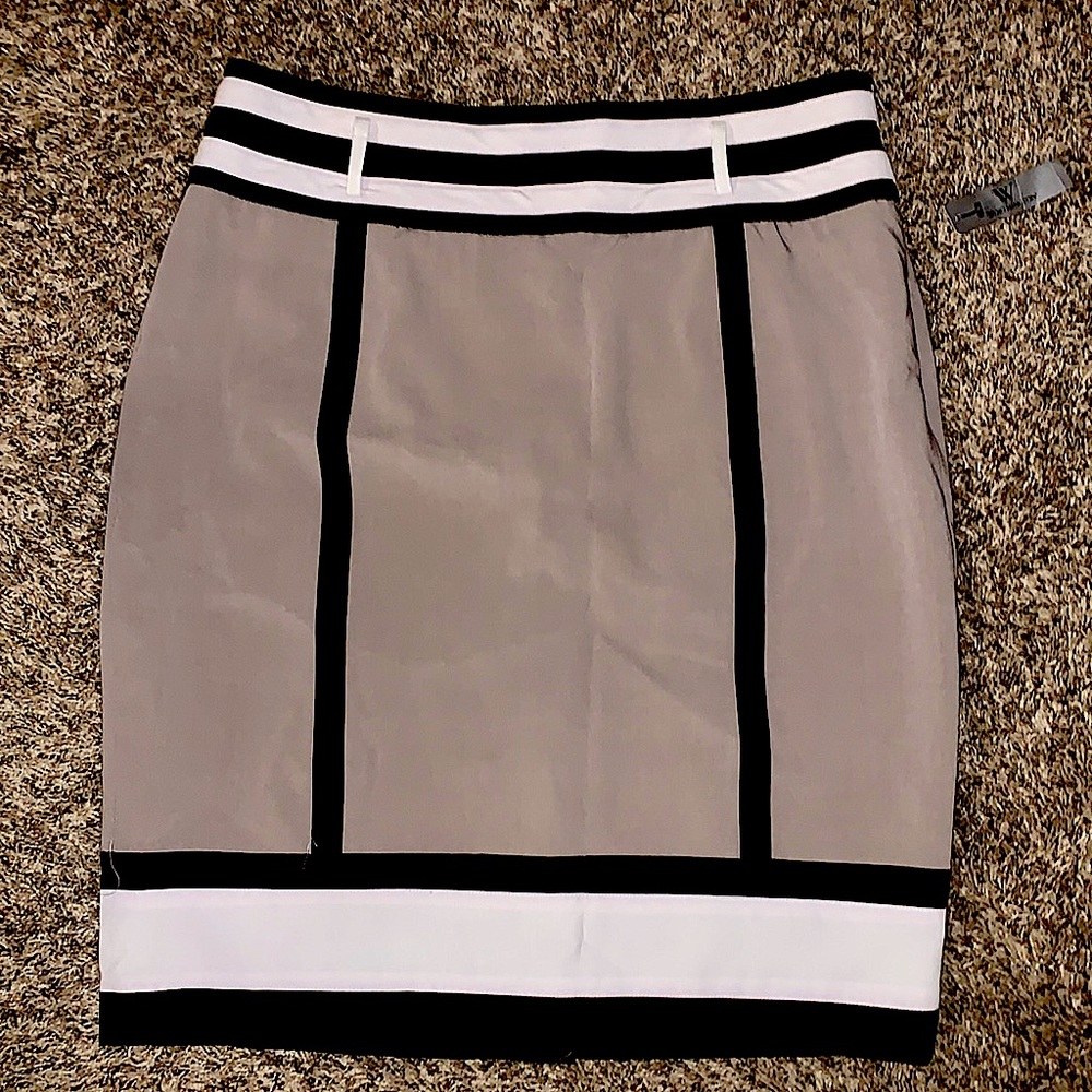Brand New  JCPenney Worthington Skirt